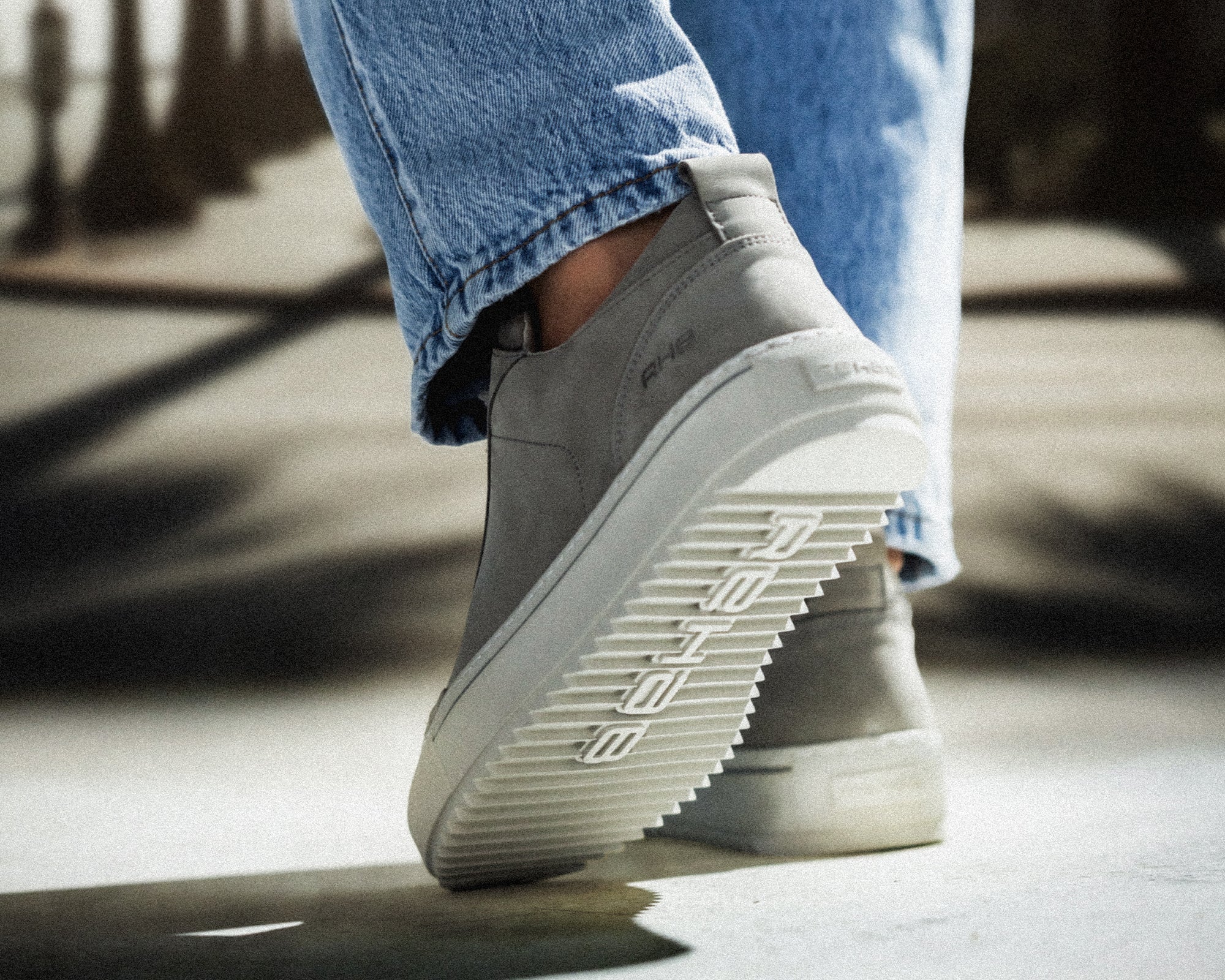 Crash Nub | Lichtgrijze sneaker REHAB Footwear