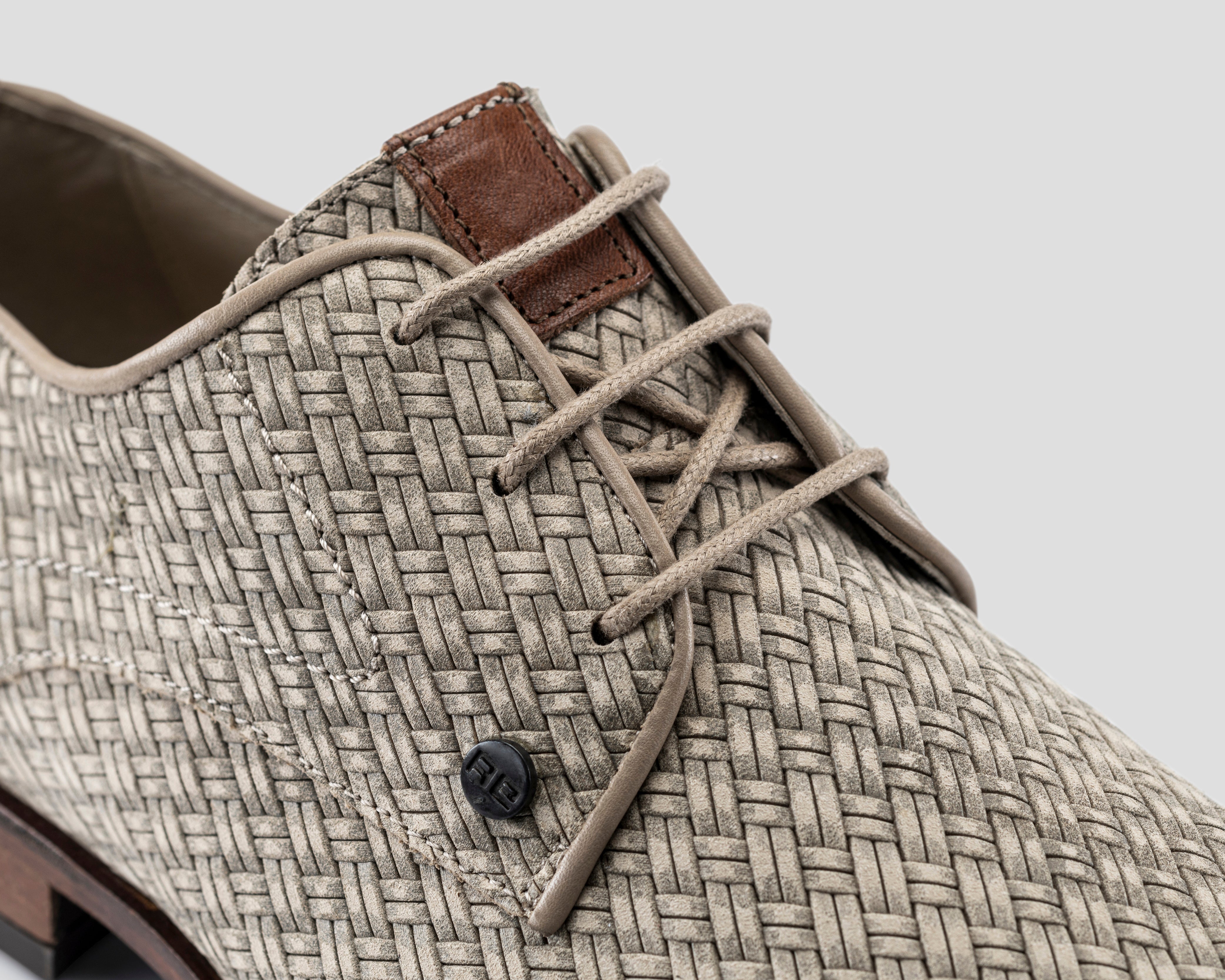 Greg Braid | Zandkleurige nette schoenen REHAB Footwear