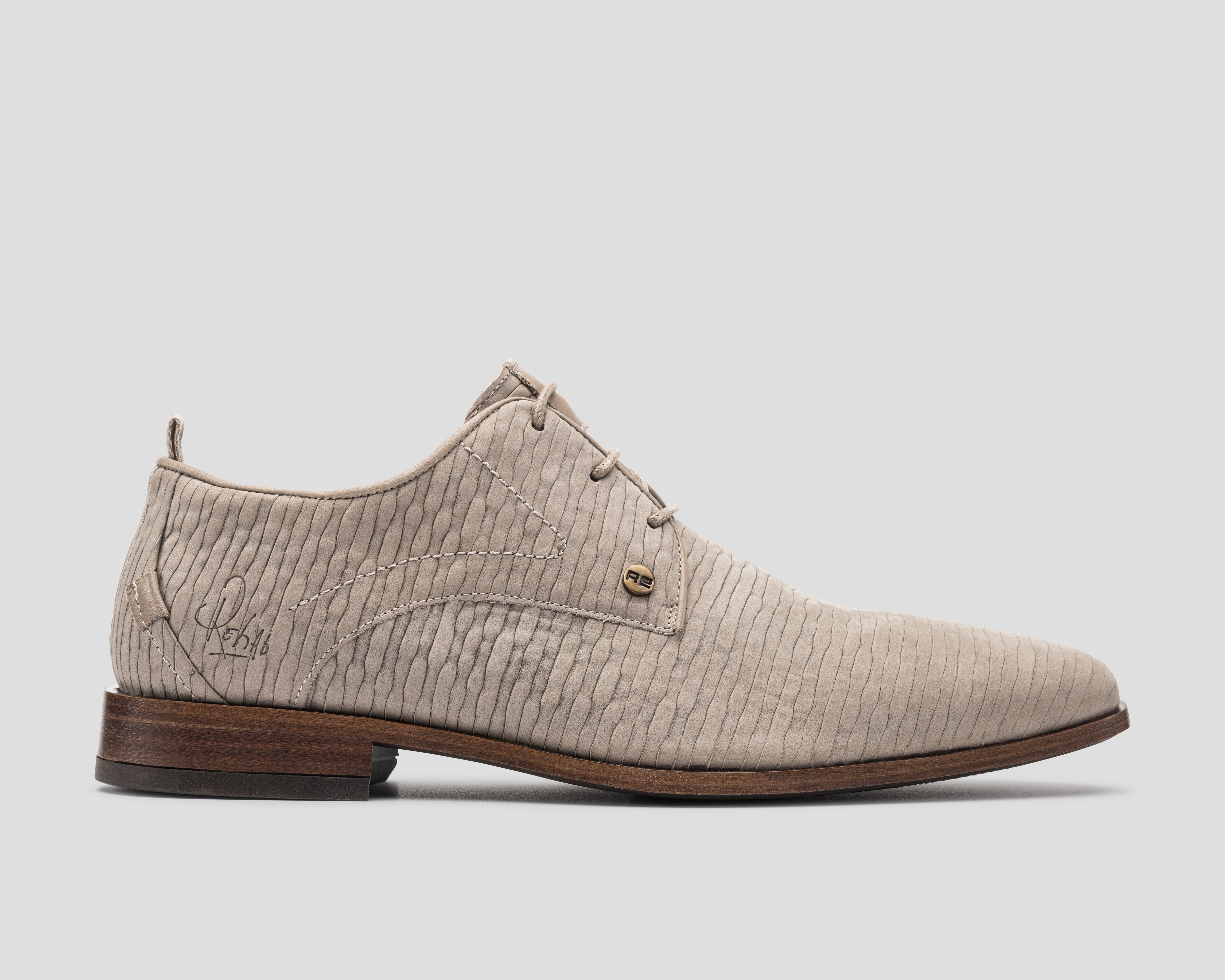 Greg Stones | Zandkleurige nette schoen REHAB Footwear