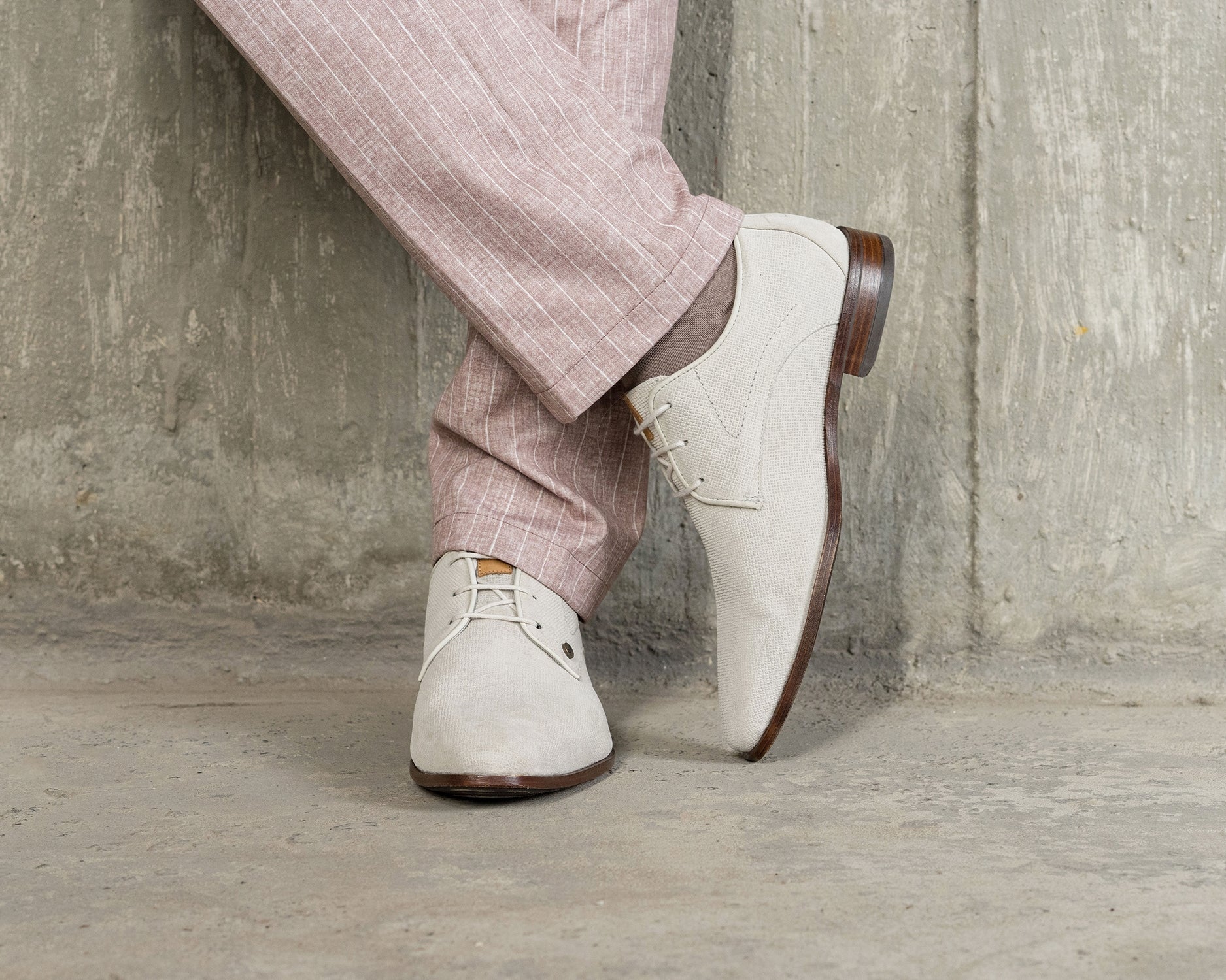 Greg Wall Sue | Off-white nette schoenen REHAB Footwear