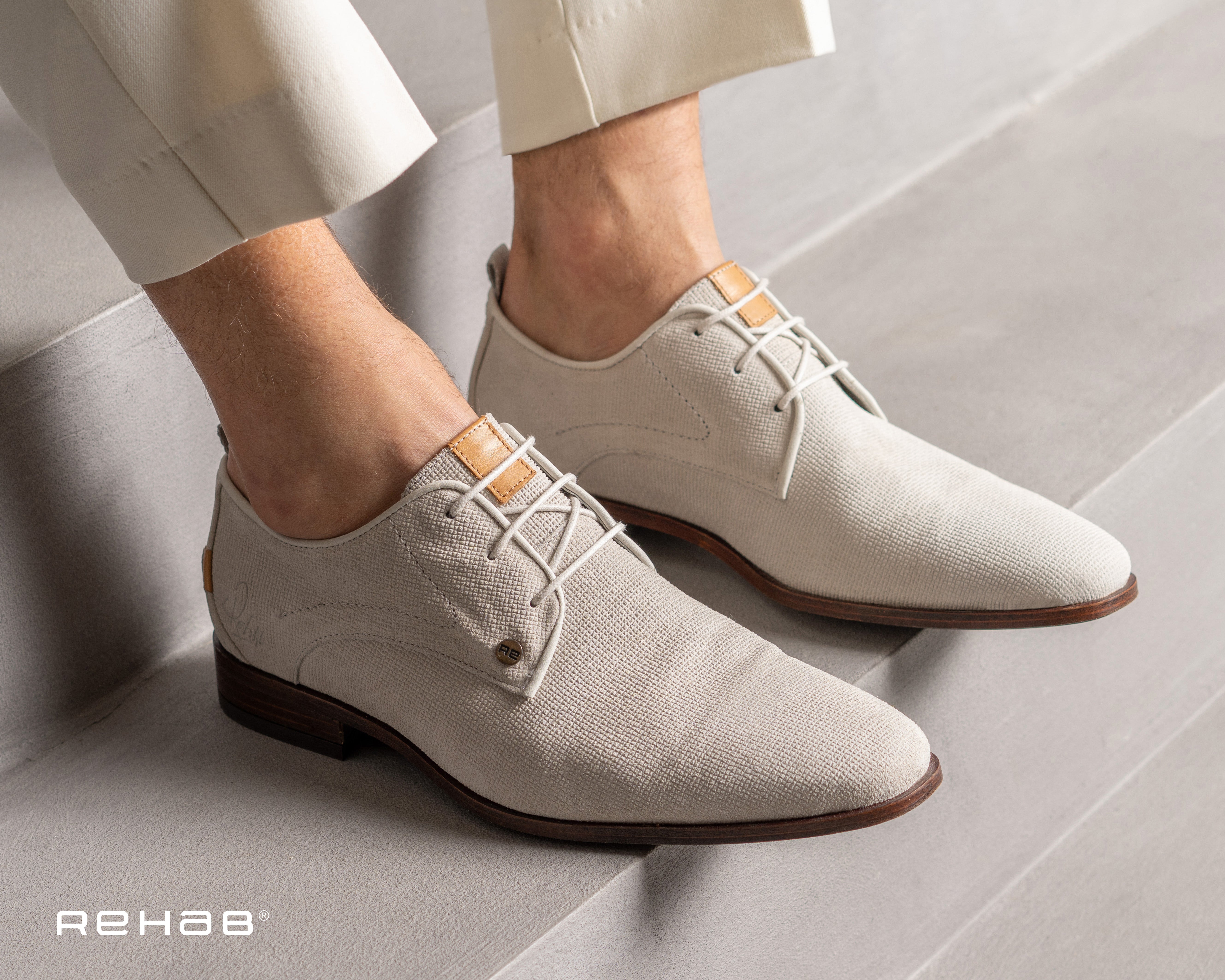 Greg Wall Sue | Off-white nette schoenen REHAB Footwear