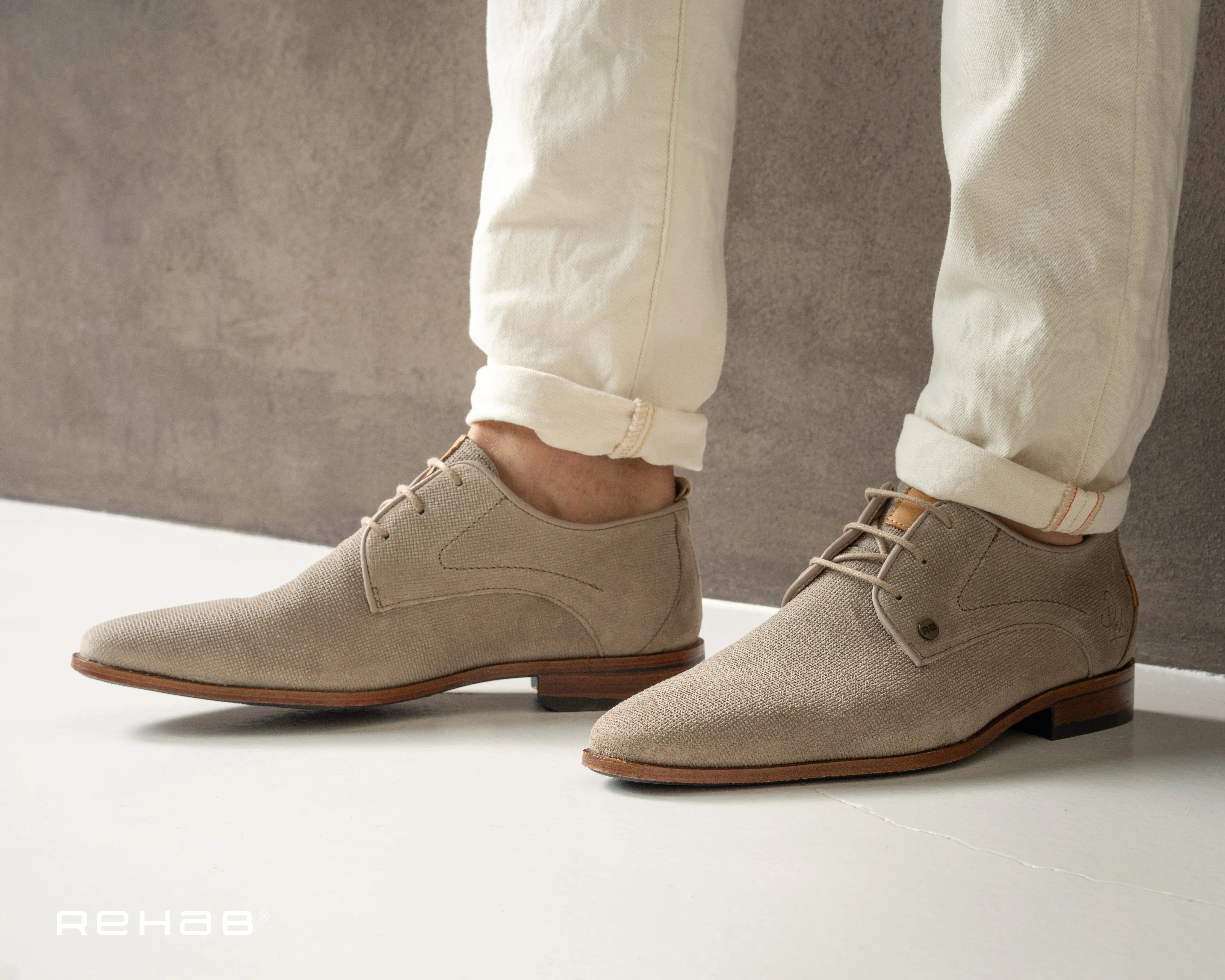 Greg Wall Sue | Zandkleurige nette schoenen REHAB Footwear