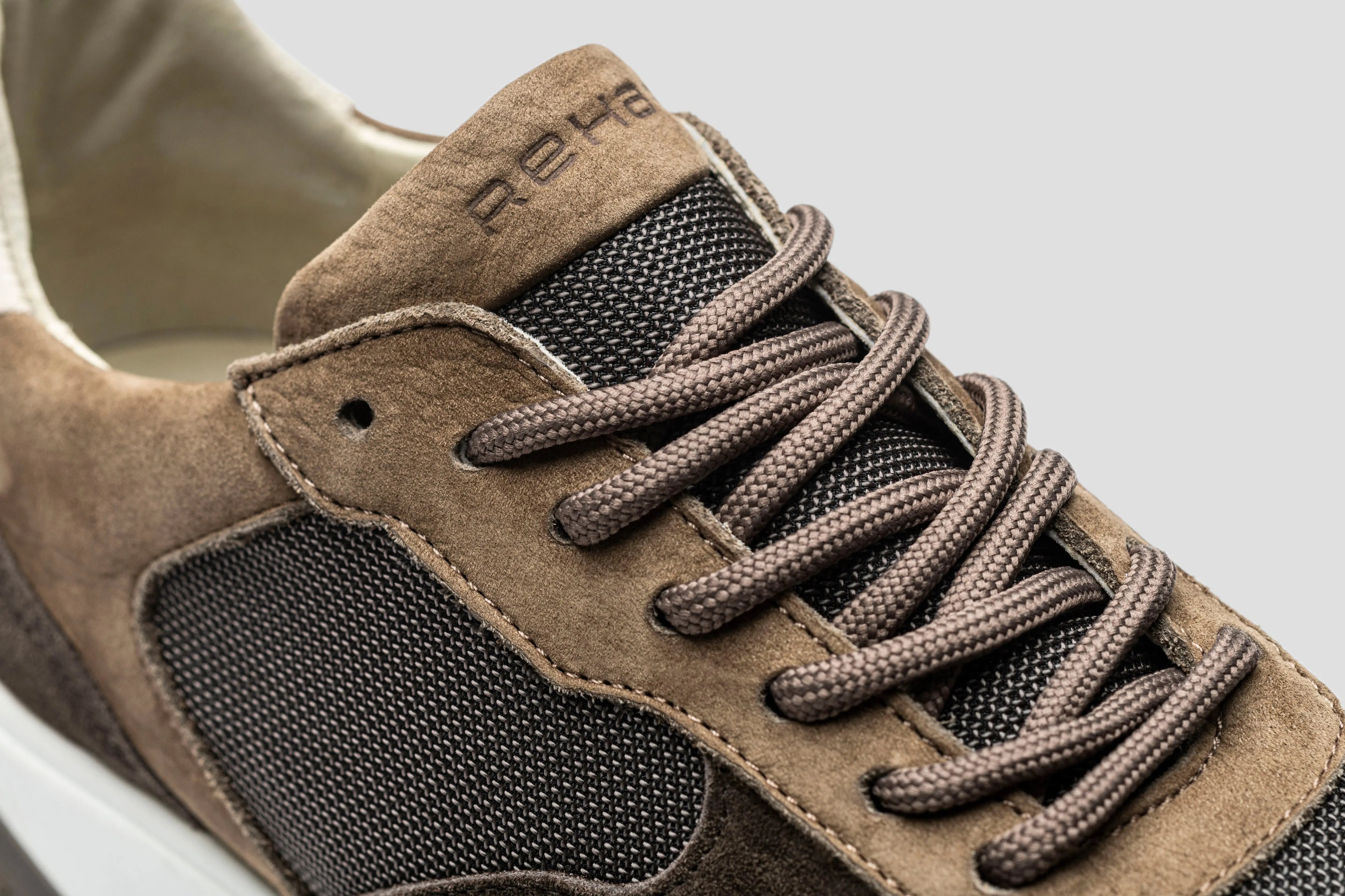 Booster Mix | Taupe-kleurige sneakers REHAB Footwear