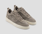 Schuin bovenaf van taupekleurige herensneaker Oliver model van Rehab Footwear 