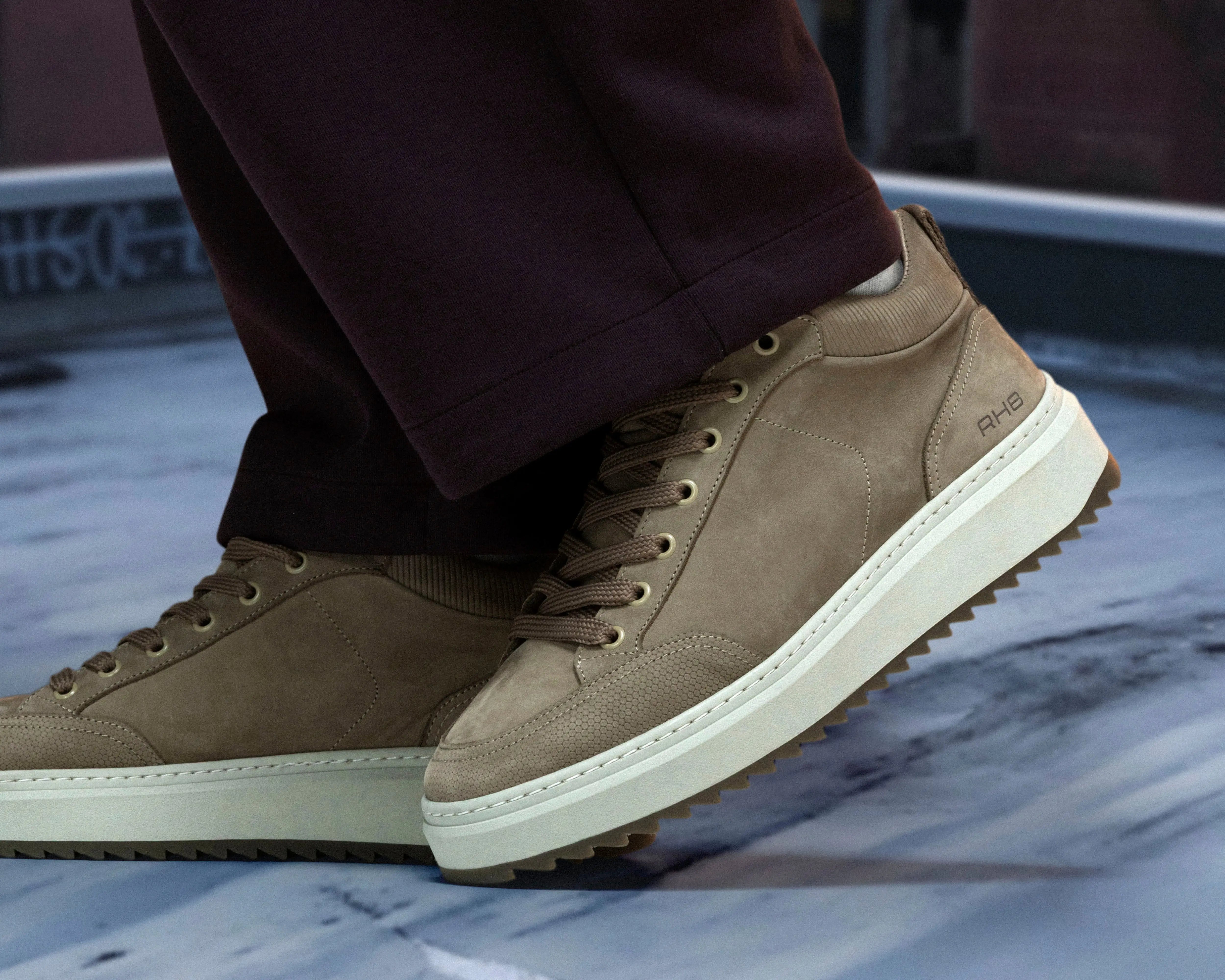 Russel Nub | Taupekleurige sneaker REHAB Footwear
